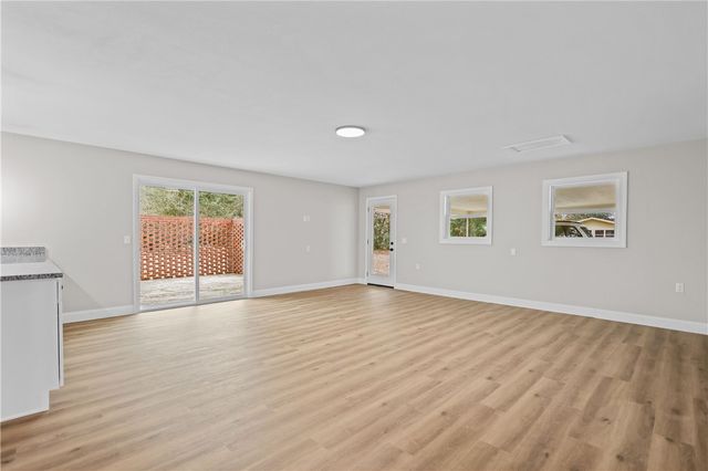 215 Glynn Street, Jesup, GA 31545