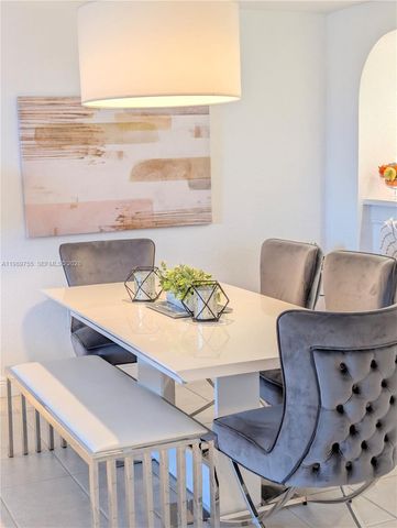 10710 NW 66th St 202, Doral, FL 33178