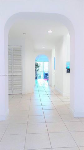 10710 NW 66th St 202, Doral, FL 33178