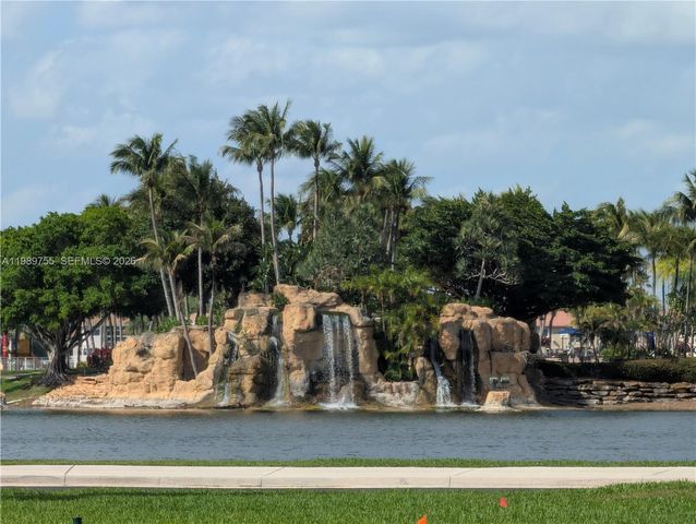 10710 NW 66th St 202, Doral, FL 33178