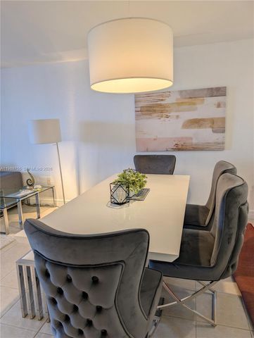 10710 NW 66th St 202, Doral, FL 33178