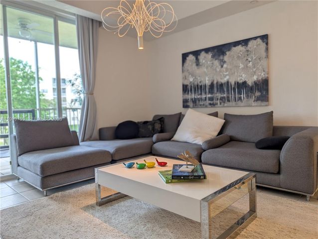 10710 NW 66th St 202, Doral, FL 33178