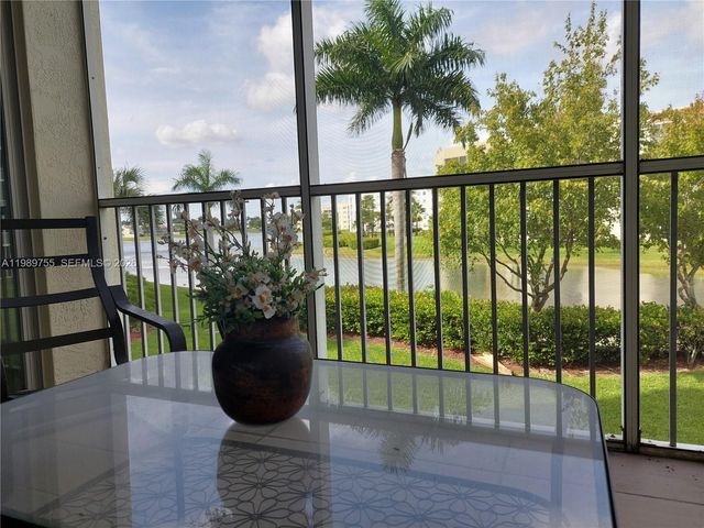 10710 NW 66th St 202, Doral, FL 33178