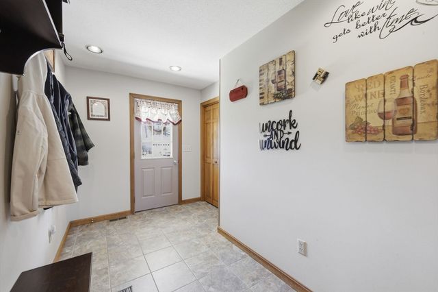 54 Helen St, Chicopee, MA 01020