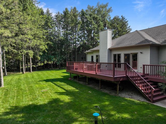 1232 Peregrine COURT, Burlington, WI 53105