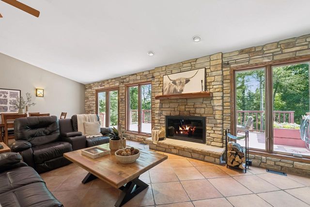 1232 Peregrine COURT, Burlington, WI 53105