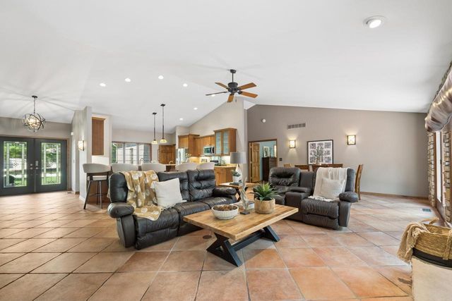 1232 Peregrine COURT, Burlington, WI 53105