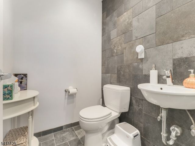 103 Park Ave A6, Summit City, NJ 07901