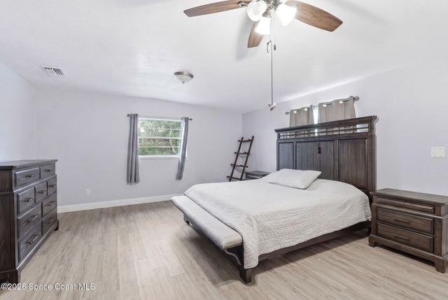 588 Audubon Avenue NE, Palm Bay, FL 32907