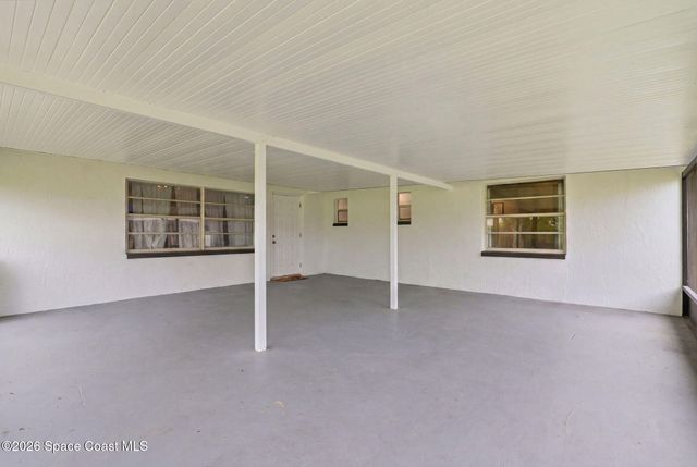 588 Audubon Avenue NE, Palm Bay, FL 32907