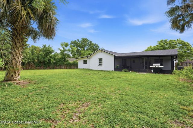 588 Audubon Avenue NE, Palm Bay, FL 32907