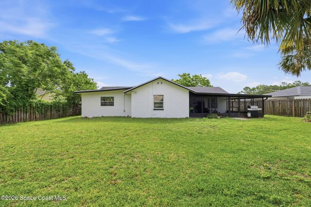 588 Audubon Avenue NE, Palm Bay, FL 32907