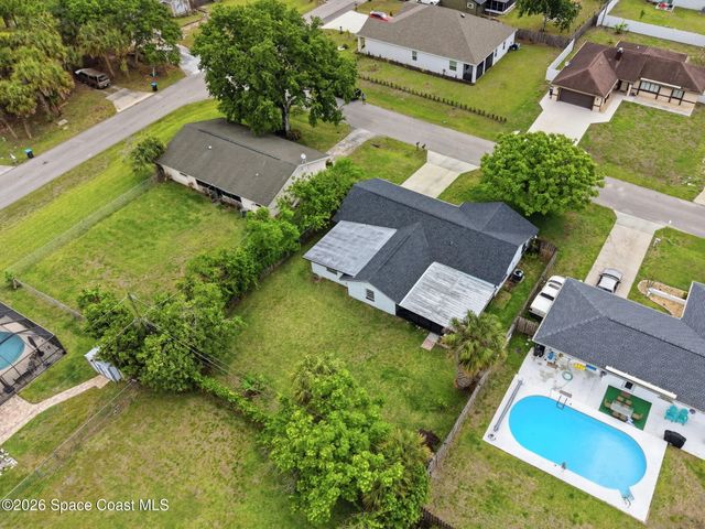 588 Audubon Avenue NE, Palm Bay, FL 32907