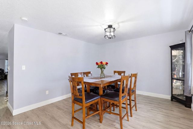 588 Audubon Avenue NE, Palm Bay, FL 32907