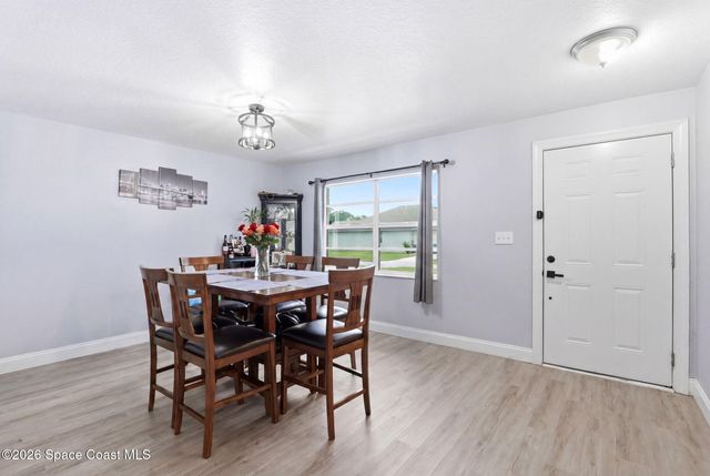 588 Audubon Avenue NE, Palm Bay, FL 32907