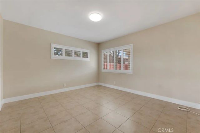 22052 Cantlay Street, Canoga Park, CA 91303