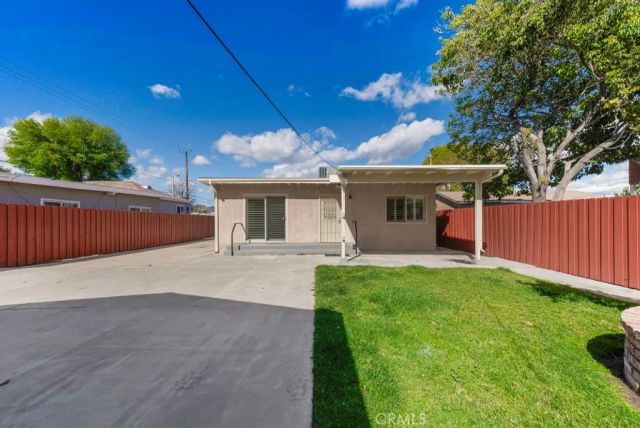 22052 Cantlay Street, Canoga Park, CA 91303