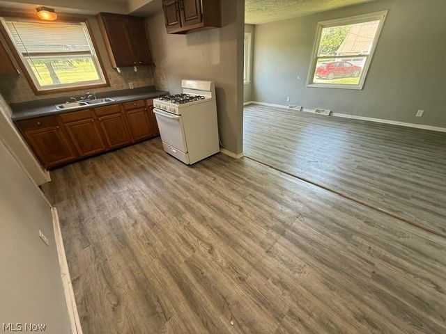 2646 Harmont Avenue NE, Canton, OH 44705