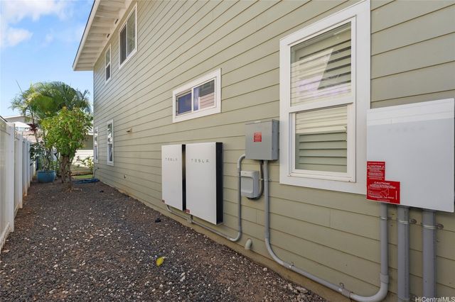 91-1076 Kaihohonu Street, Ewa Beach, HI 96706