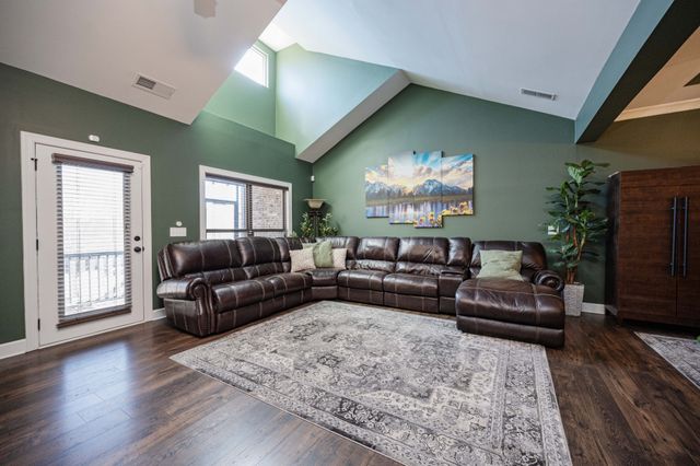 186 Village Cir, Lebanon, TN 37087