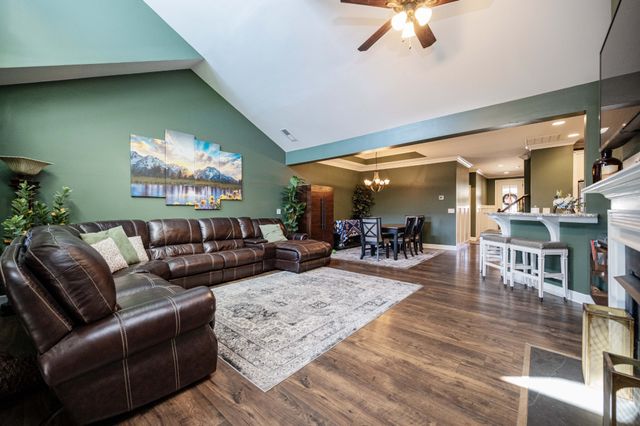 186 Village Cir, Lebanon, TN 37087