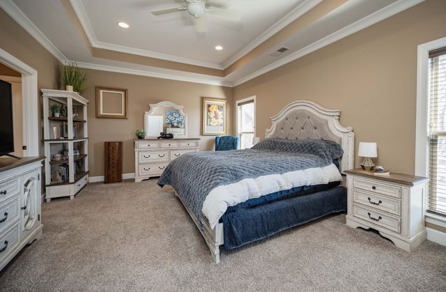 186 Village Cir, Lebanon, TN 37087