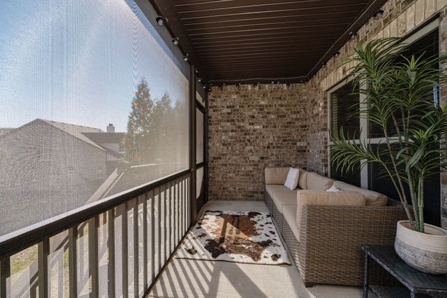 186 Village Cir, Lebanon, TN 37087