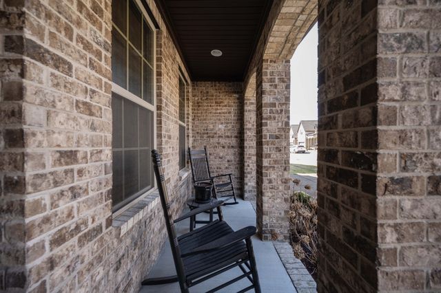 186 Village Cir, Lebanon, TN 37087