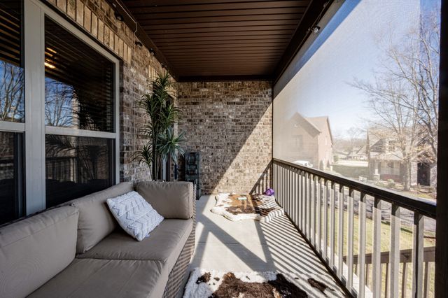 186 Village Cir, Lebanon, TN 37087