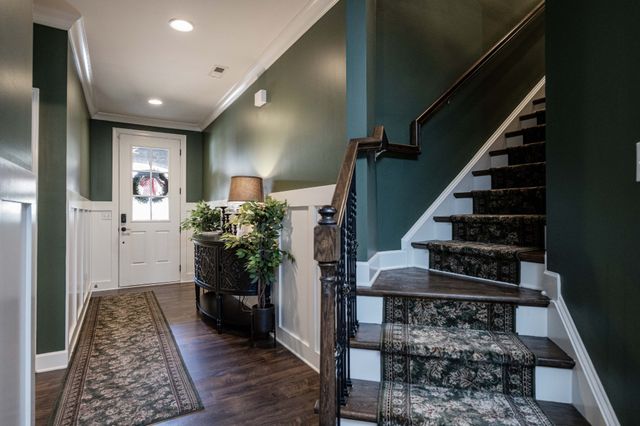 186 Village Cir, Lebanon, TN 37087