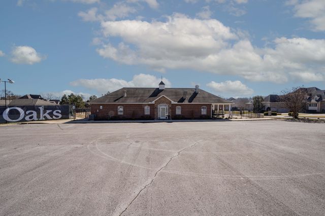 186 Village Cir, Lebanon, TN 37087