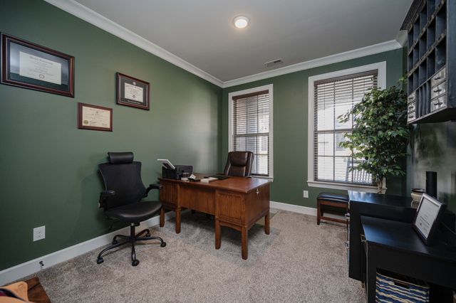 186 Village Cir, Lebanon, TN 37087