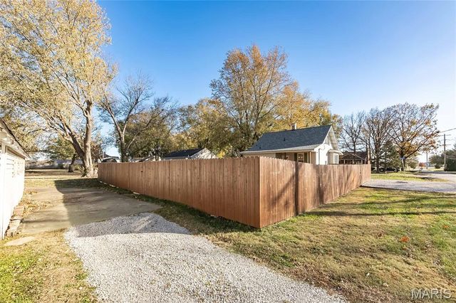 936 Saint Clair Street, O'fallon, IL 62269