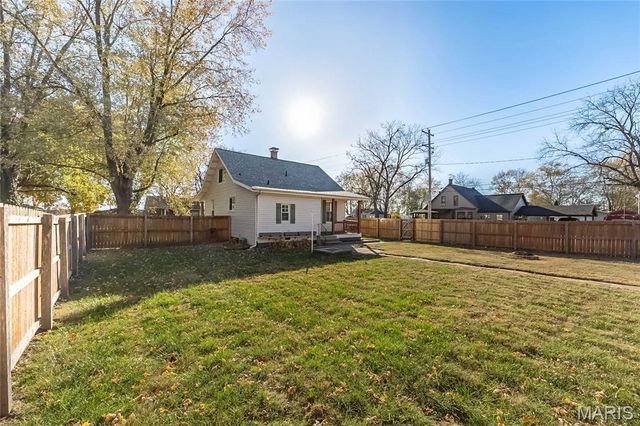 936 Saint Clair Street, O'fallon, IL 62269