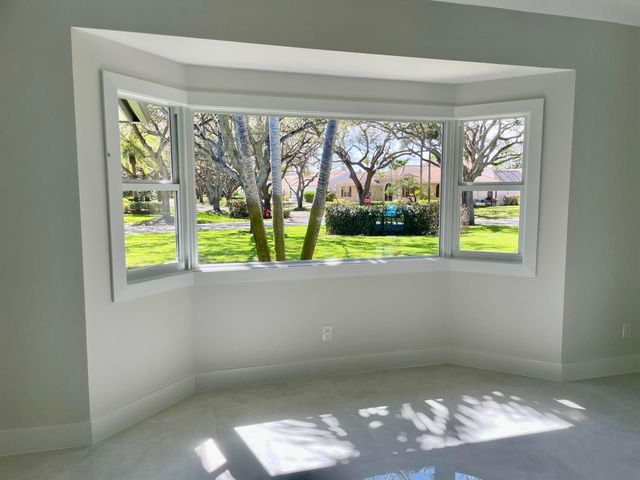 18457 SE Heritage Oaks Lane, Jupiter, FL 33469