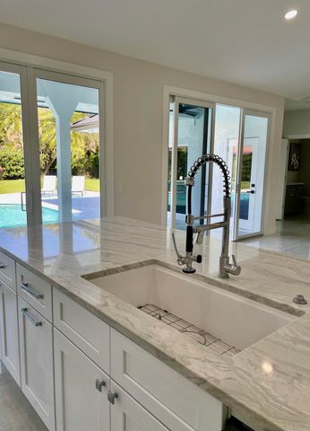 18457 SE Heritage Oaks Lane, Jupiter, FL 33469