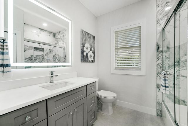 18457 SE Heritage Oaks Lane, Jupiter, FL 33469