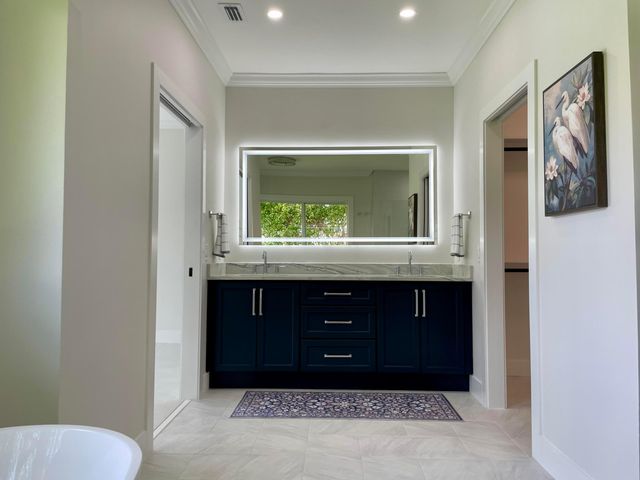 18457 SE Heritage Oaks Lane, Jupiter, FL 33469
