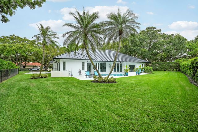 18457 SE Heritage Oaks Lane, Jupiter, FL 33469