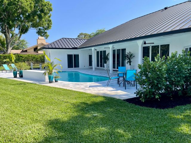 18457 SE Heritage Oaks Lane, Jupiter, FL 33469