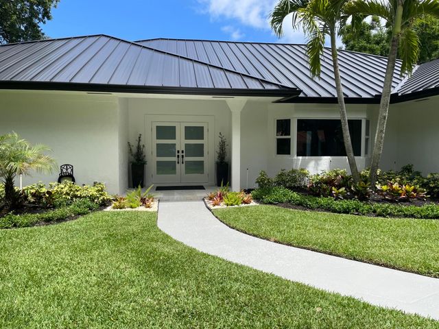 18457 SE Heritage Oaks Lane, Jupiter, FL 33469