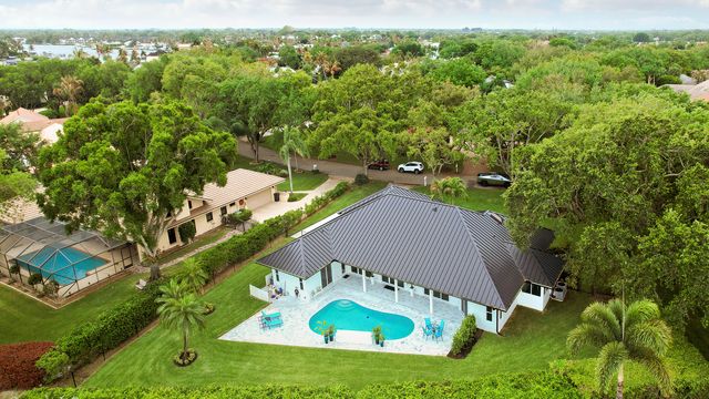 18457 SE Heritage Oaks Lane, Jupiter, FL 33469