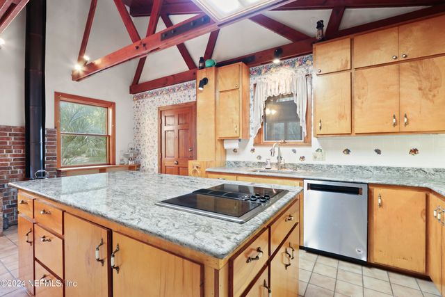 7816 WHISPERING PINES Lane, Glen St. Mary, FL 32040