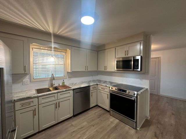 708 S 34th, Hattiesburg, MS 39402