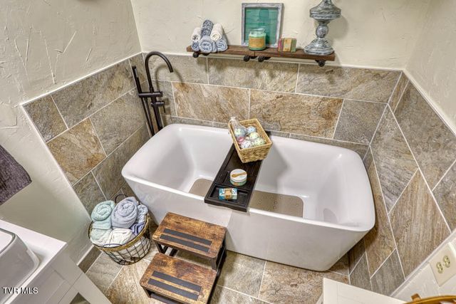 1708 Highway 143 Road, Roan Mountain, TN 37687