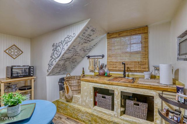 1708 Highway 143 Road, Roan Mountain, TN 37687