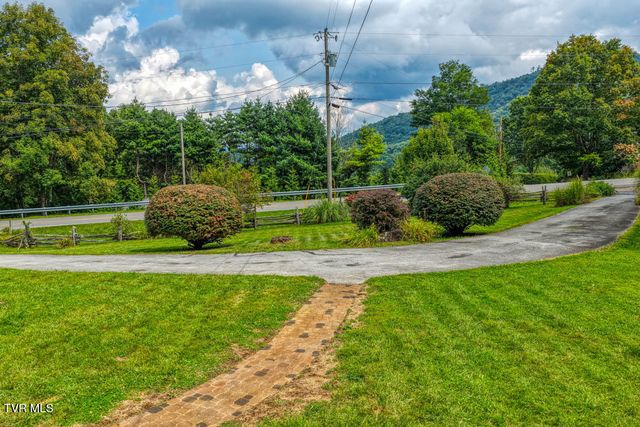 1708 Highway 143 Road, Roan Mountain, TN 37687