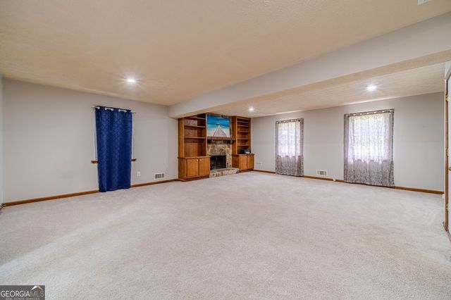 2645 Holly Berry Trail, Snellville, GA 30039