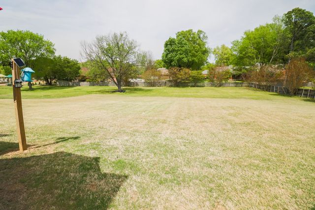 8838 HILLMAN WAY, Bartlett, TN 38133