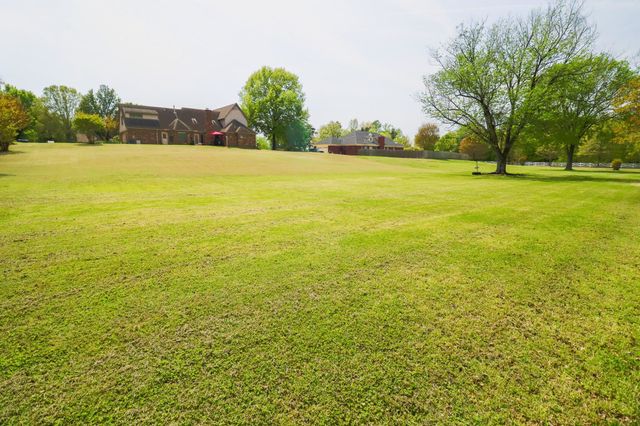 8838 HILLMAN WAY, Bartlett, TN 38133